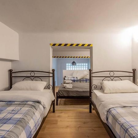Bourgogne Apartment Athens Ngoại thất bức ảnh